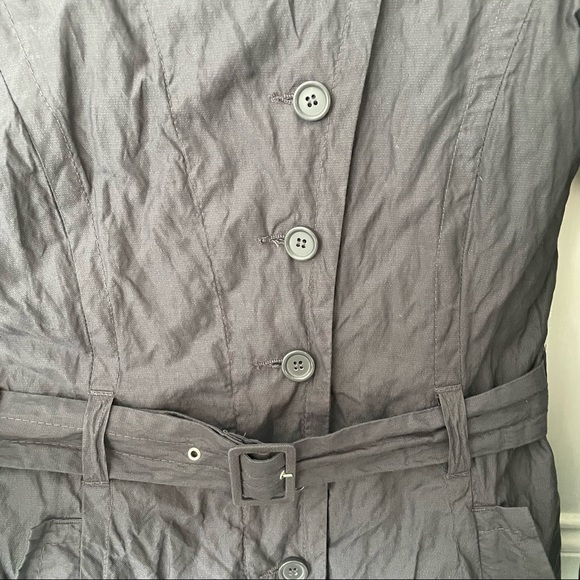 Oxmo wrinkle trench coat in a blueish gray size medium fits around an 8 - Picture 6 of 10
